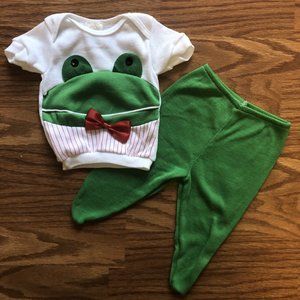 Vintage Frog Shirt And Green Pants 80s